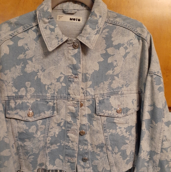 Ladies short cutoff Jean jacket size large - Picture 1 of 4